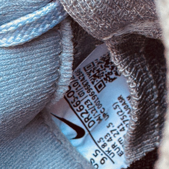 Nike React Infinity Run 4 Running Shoes – Men’s US 9.5 – Light Grey - Picture 7 of 7